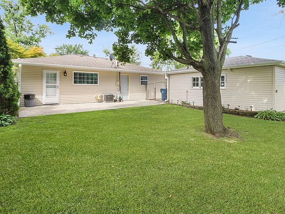 3rd image of 9341 Ellen Dr