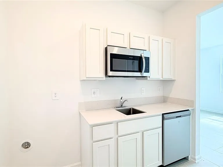 5177 Green Belt Dr #B — Photo 8