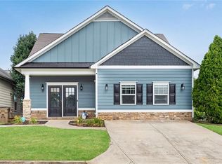 10 Thomas Ct NW, Cartersville, GA 30121