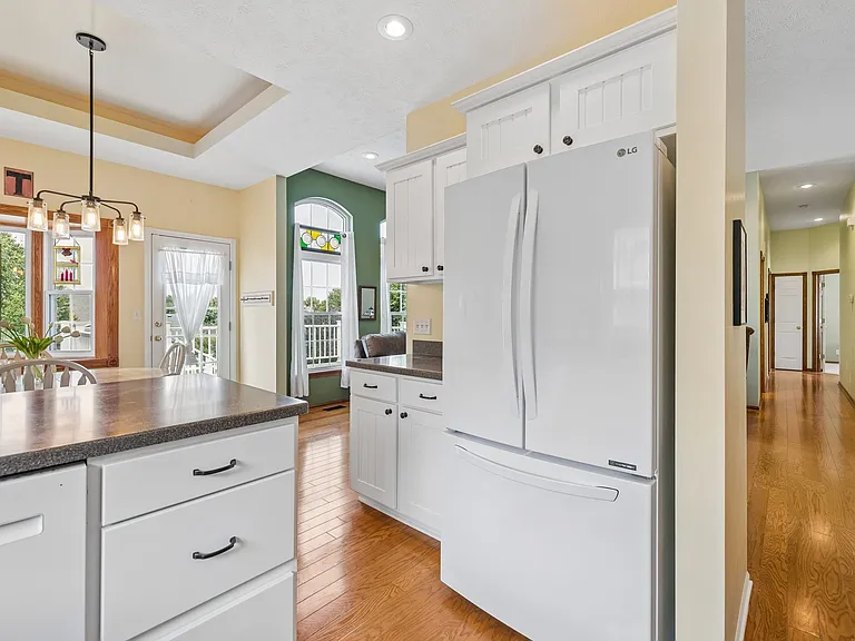158 W Lombard Dr — Photo 5