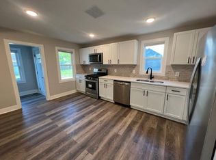 621 22nd Ave NE, Minneapolis, MN 55418