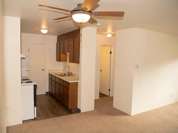 840 Plymouth Dr APT 105, Durango, CO 81301