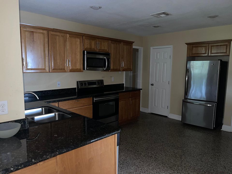 1st image of 1727 Mendez Dr