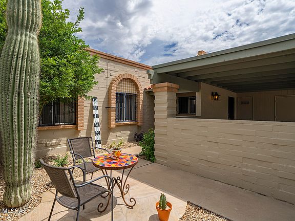 5th image of 4223 E La Cienega Dr