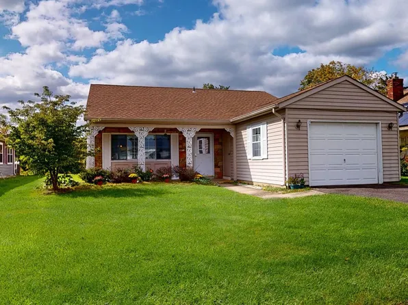 59 Marlborough Dr, Southampton, NJ 08088