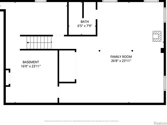 3rd image of 567 Pine Tree Rd