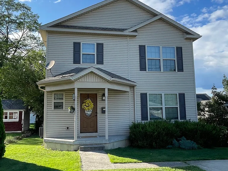 355 Adrain St — Photo 1