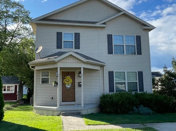 355 Adrain St, Emmaus, PA 18049