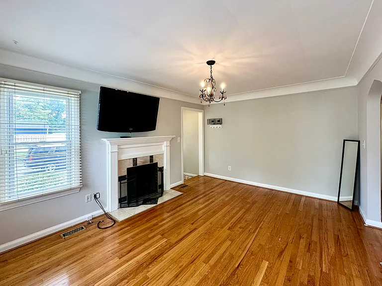 1164 Eaton Rd — Photo 5