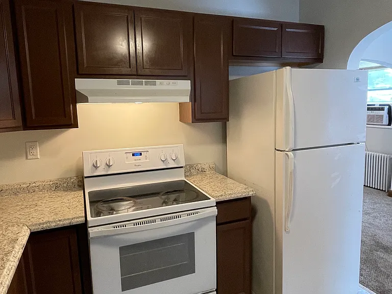 814 Green St #2 — Photo 4
