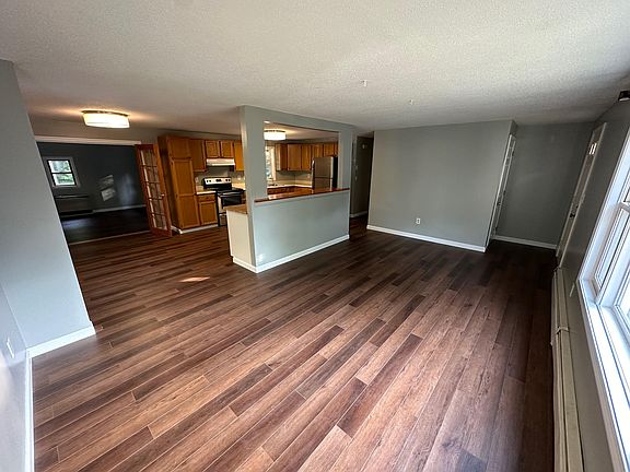 4th image of 12 Sunwood Dr