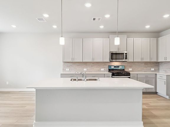 7-custom-Houston - Kingdom Heights- 2619 Clapbread Ln Rosenberg TX 77471-007.jpg