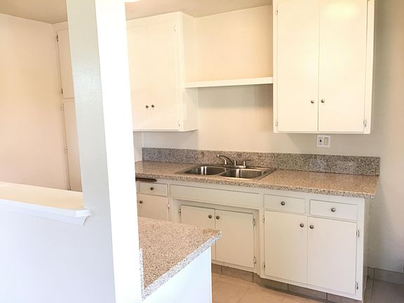 3rd image of 518 E Hurst St #7