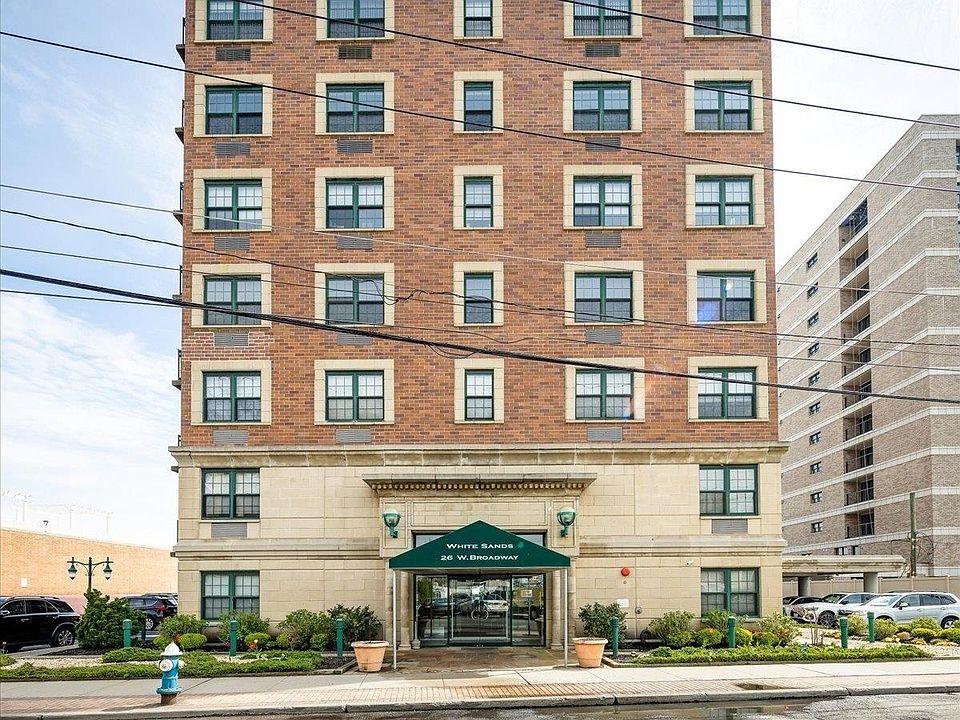 1st image of 26 W Broadway #501