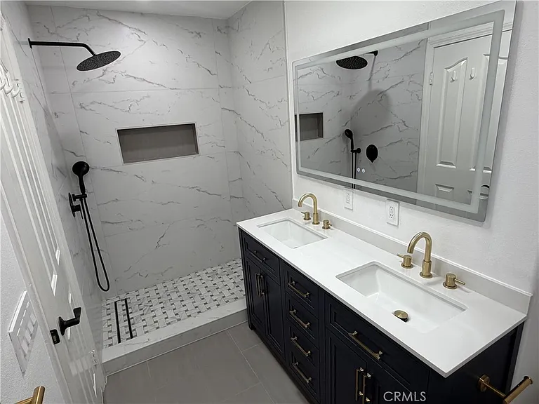 5340 Las Virgenes Rd #10 — Photo 43