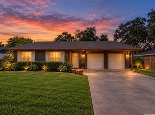 1406 Las Palmas, Beeville, TX 78102