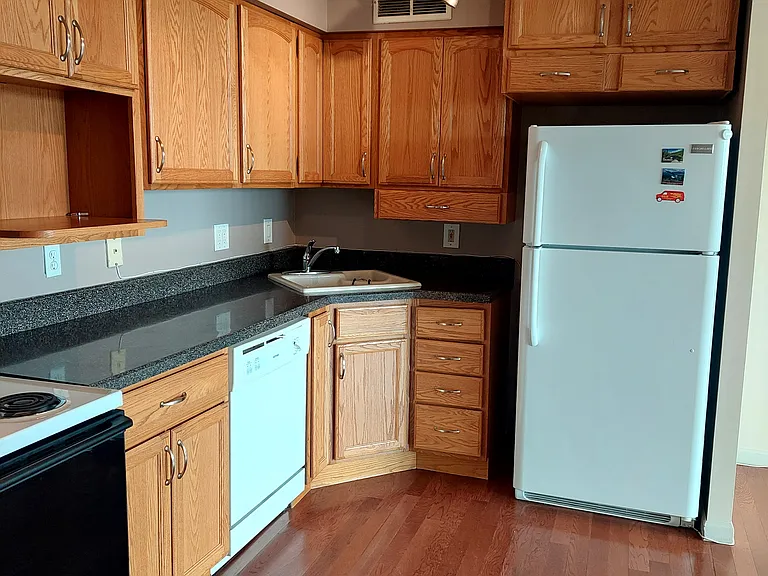 11811 Lake Ave #1007 — Photo 10