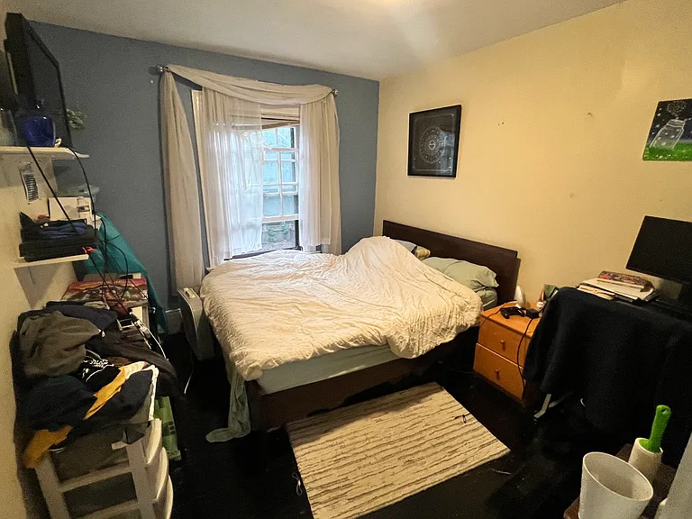 16 Braemore Rd #4 — Photo 9