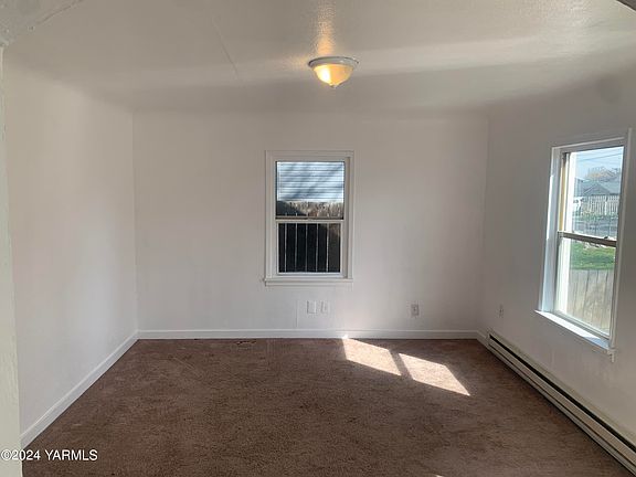 2nd image of 609 W Viola Ave
