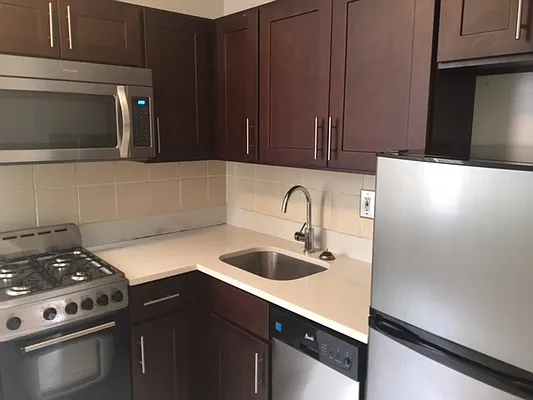 Rented by Mason Group LLC | media 33