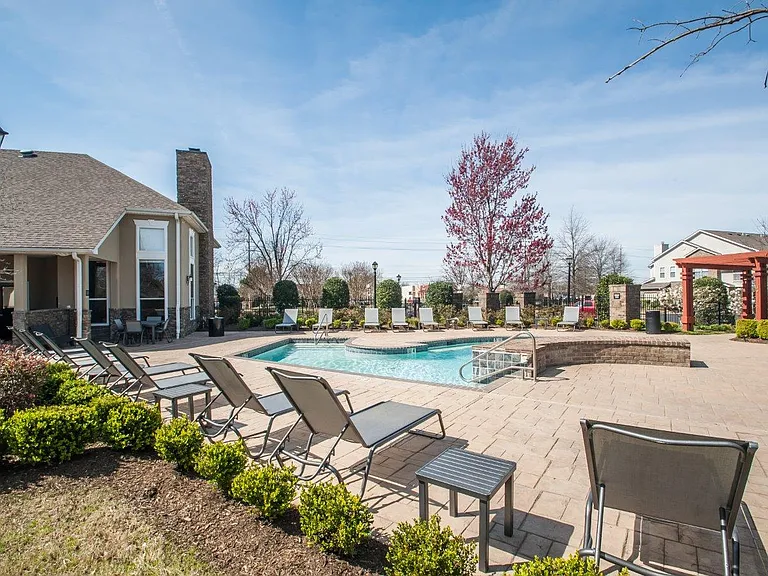 Waterford Place Apartment Homes — Photo 9