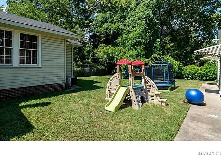 3624 Gilbert Dr — Photo 20