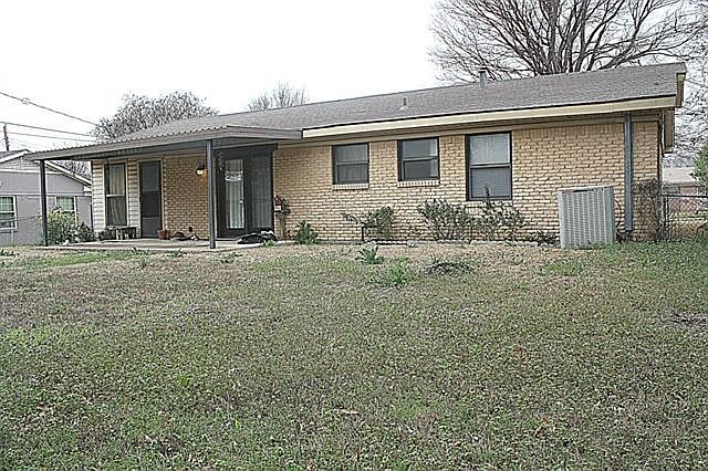 2nd image of 2532 Fulton Dr