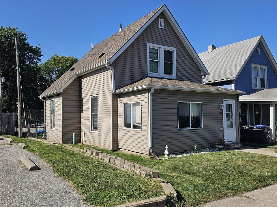 1st image of 213 16th Ave