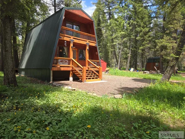 3521 Browning Rd, Island Park, ID 83429