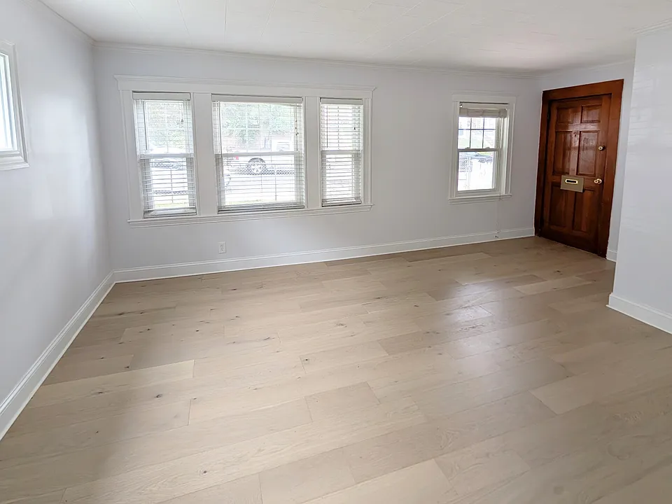 115 Bennett St #1