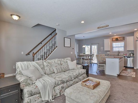 5th image of 7495 Turnberry Ct
