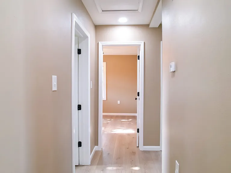880 Avenue G — Photo 9