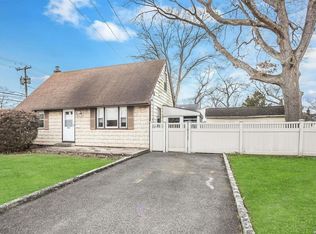 1892 Emma St, Wantagh, NY 11793