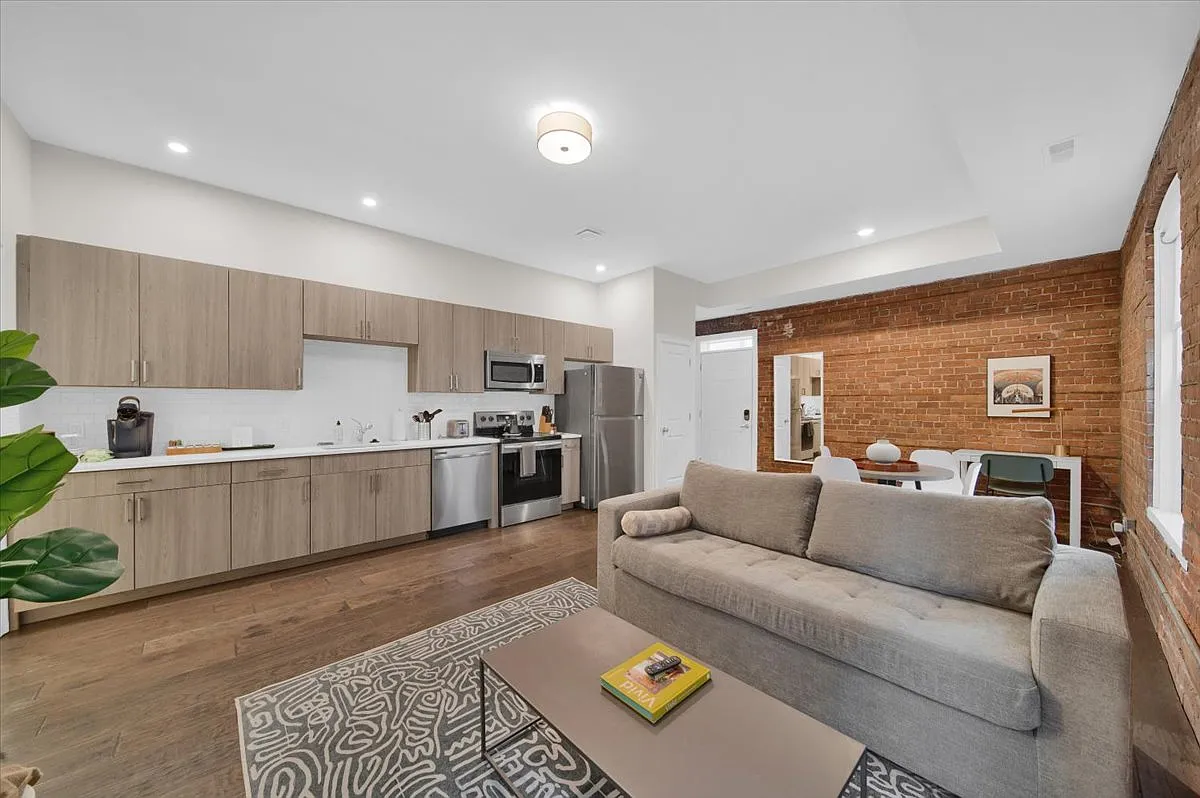 1 bed, 663 sqft, $1,575 — Photo 1