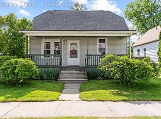 1702 S Chilson St, Bay City, MI 48706