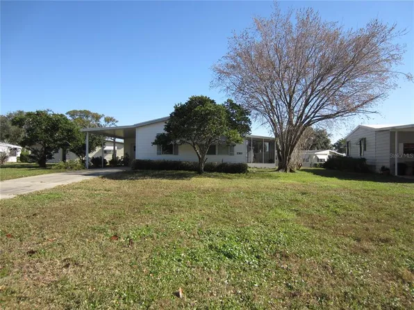 2365 Cayman Cir, Zellwood, FL 32798