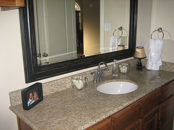 5th image of 518 Avenue L