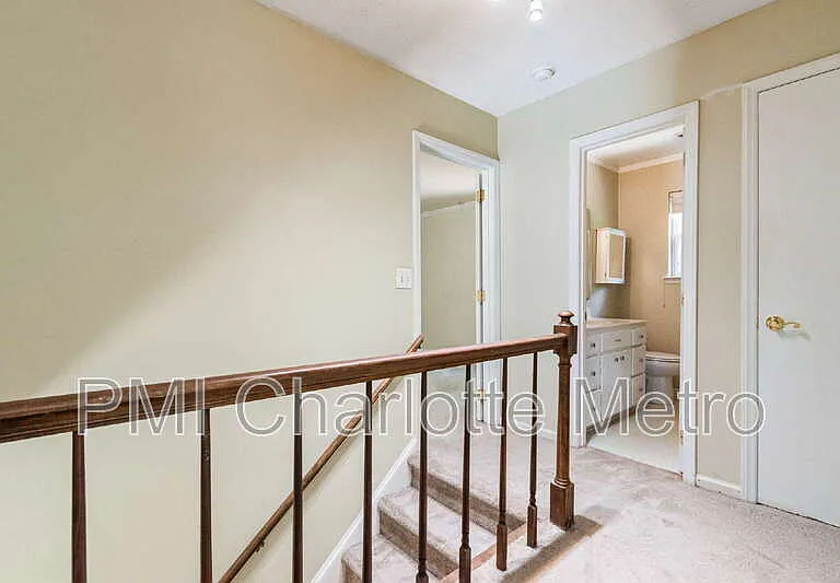 11241 Kingfisher Dr — Photo 16