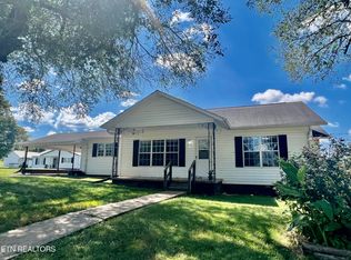 1224 Spring St, Philadelphia, TN 37846