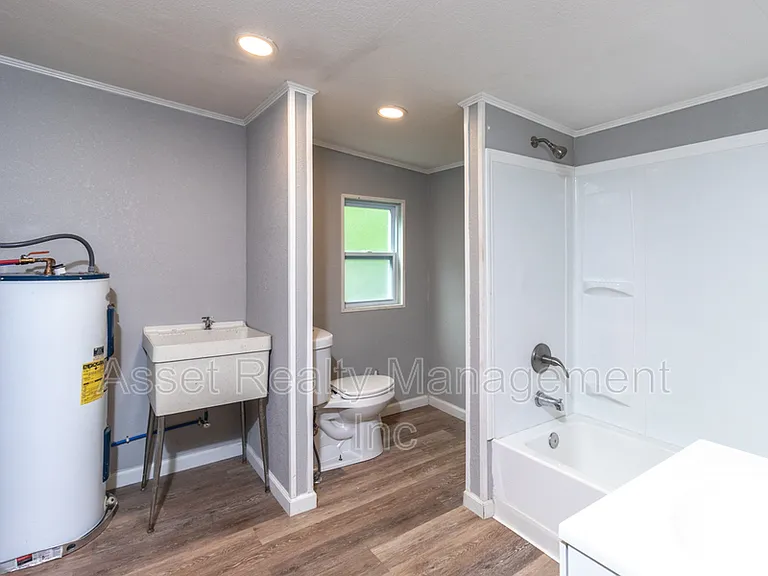 2313 Brice St — Photo 27
