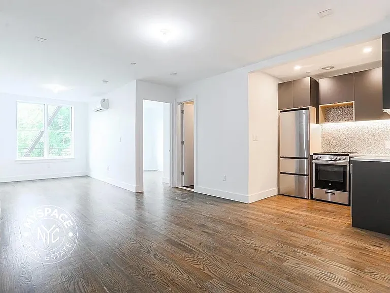 224 Hawthorne St #5B — Photo 1