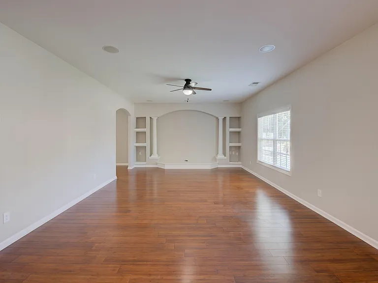 129 Herrick Ct — Photo 19