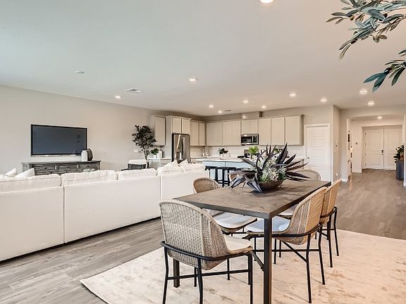 7th image of this home