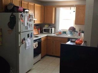 27 Hadley Rd APT 180, Sunderland, MA 01375