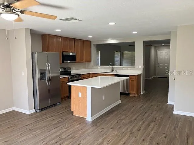 3 bed, 2.5 bath, 1640 sqft, $2,250 — Photo 4
