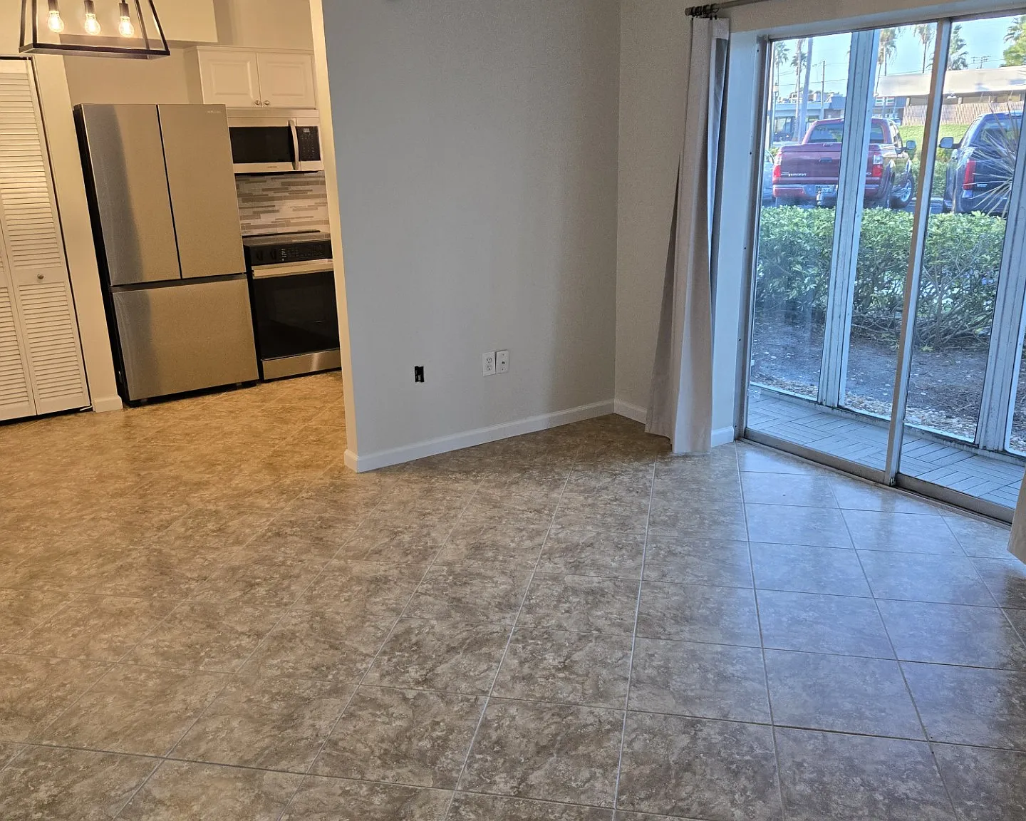 1 bed, 552 sqft, $1,295 — Photo 4