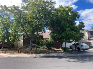 599 S Laredo Cir, Aurora, CO 80017