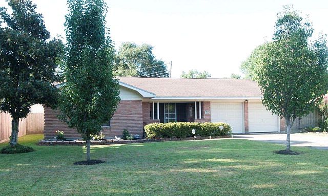 1st image of 3323 Terrace Dr