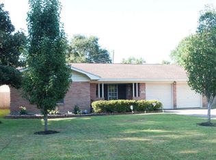 3323 Terrace Dr, Nederland, TX 77627