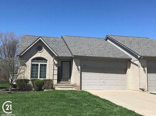 15987 Bentley #544-UNIT 35, Macomb, MI 48044